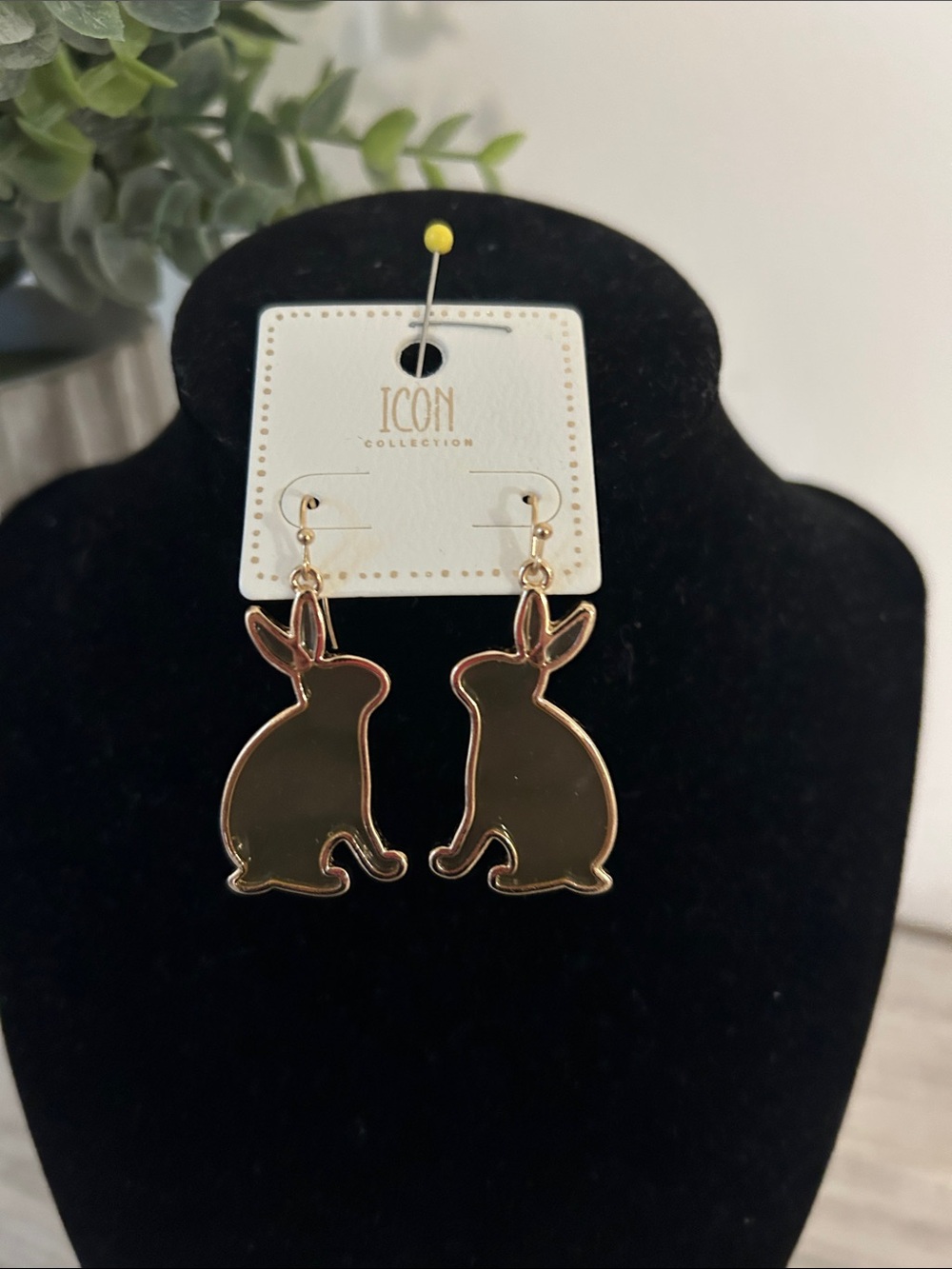 ICON COLLECTION Gold Bunny Silhouette Dangle Earrings NWT